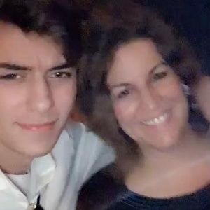 Meet your Posher, Jenni